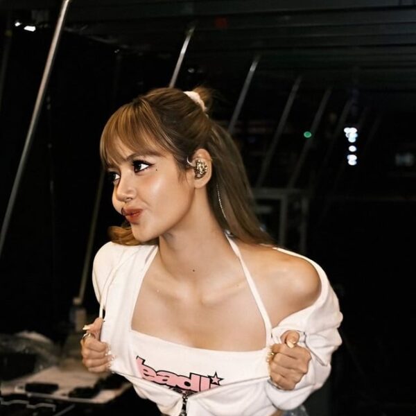 Lisa is a baddie 😩🥵