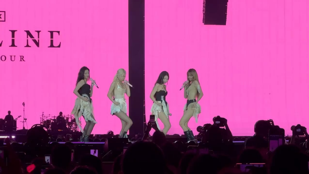 251018 BLACKPINK ‘WHEN I’M WITH YOU’ Dance Challenge @ BLACKPINK WORLD TOUR [DEADLINE] IN KAOHSIUNG