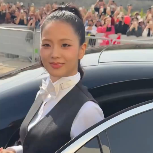 251001 Jisoo @ DIOR Paris Fashion Week