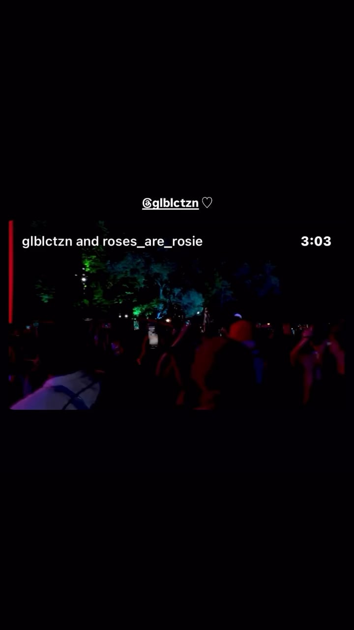 251015 Rosé (vampirehollie) IG Story Update