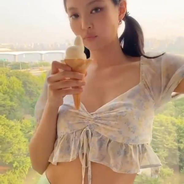 200720 Jennie
