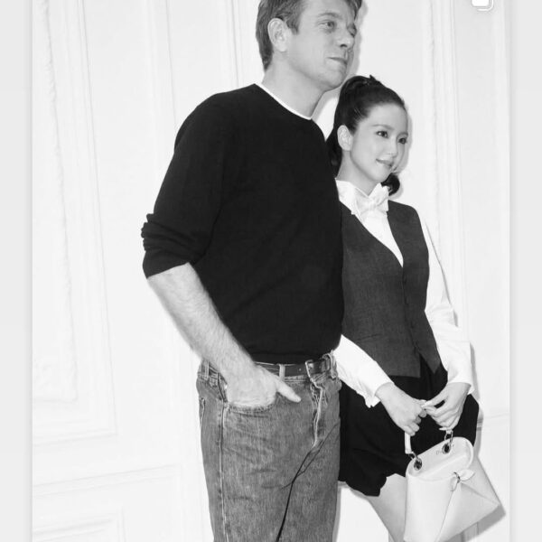 251002 Jisoo IG Story Update