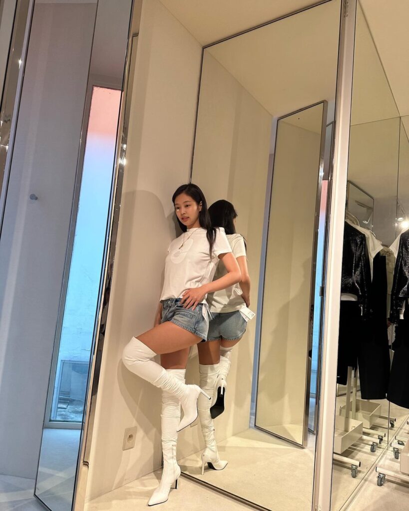 230311 Jennie Instagram Update