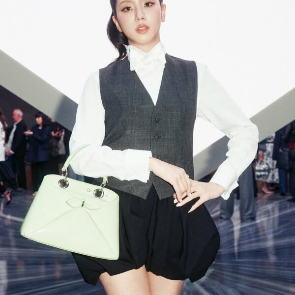 251002 Jisoo IG Update