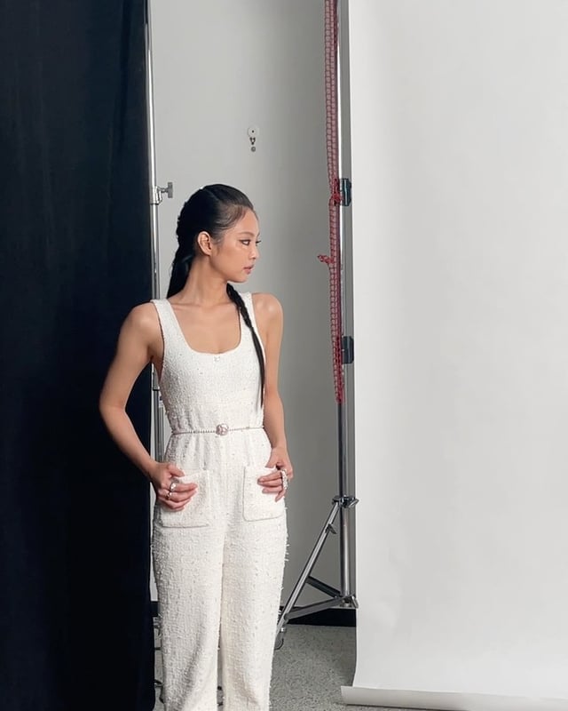 230308 Jennie Instagram Update
