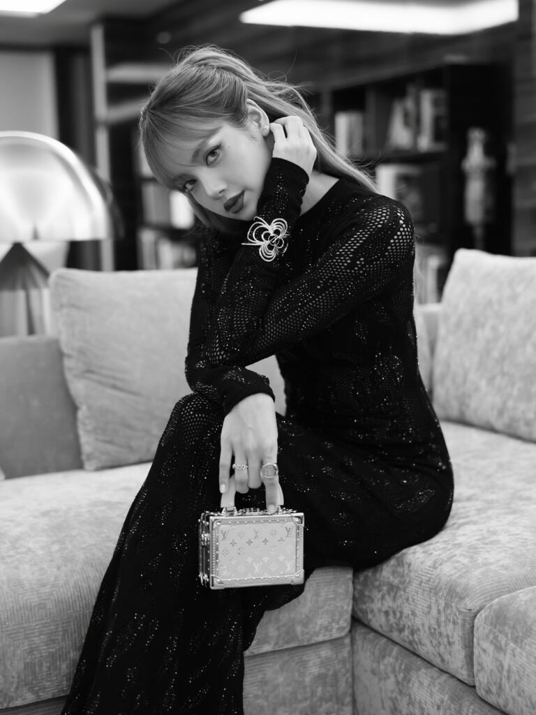 251002 Lisa IG Update: Paris Fashion Week