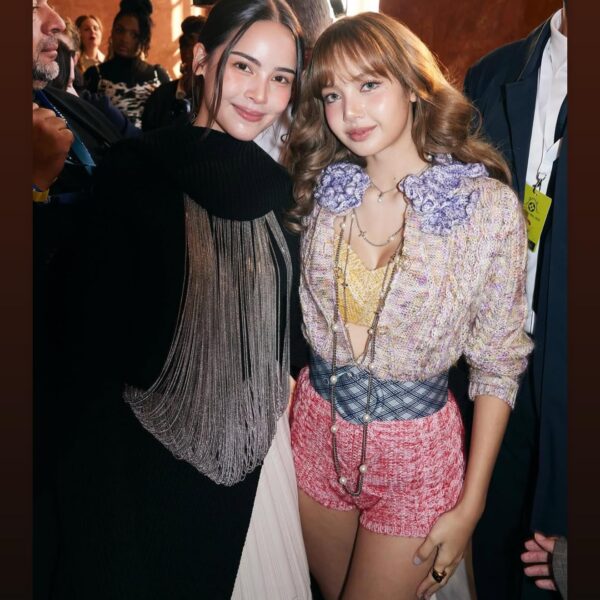 251003 Lisa IG Story Update w/ Yara