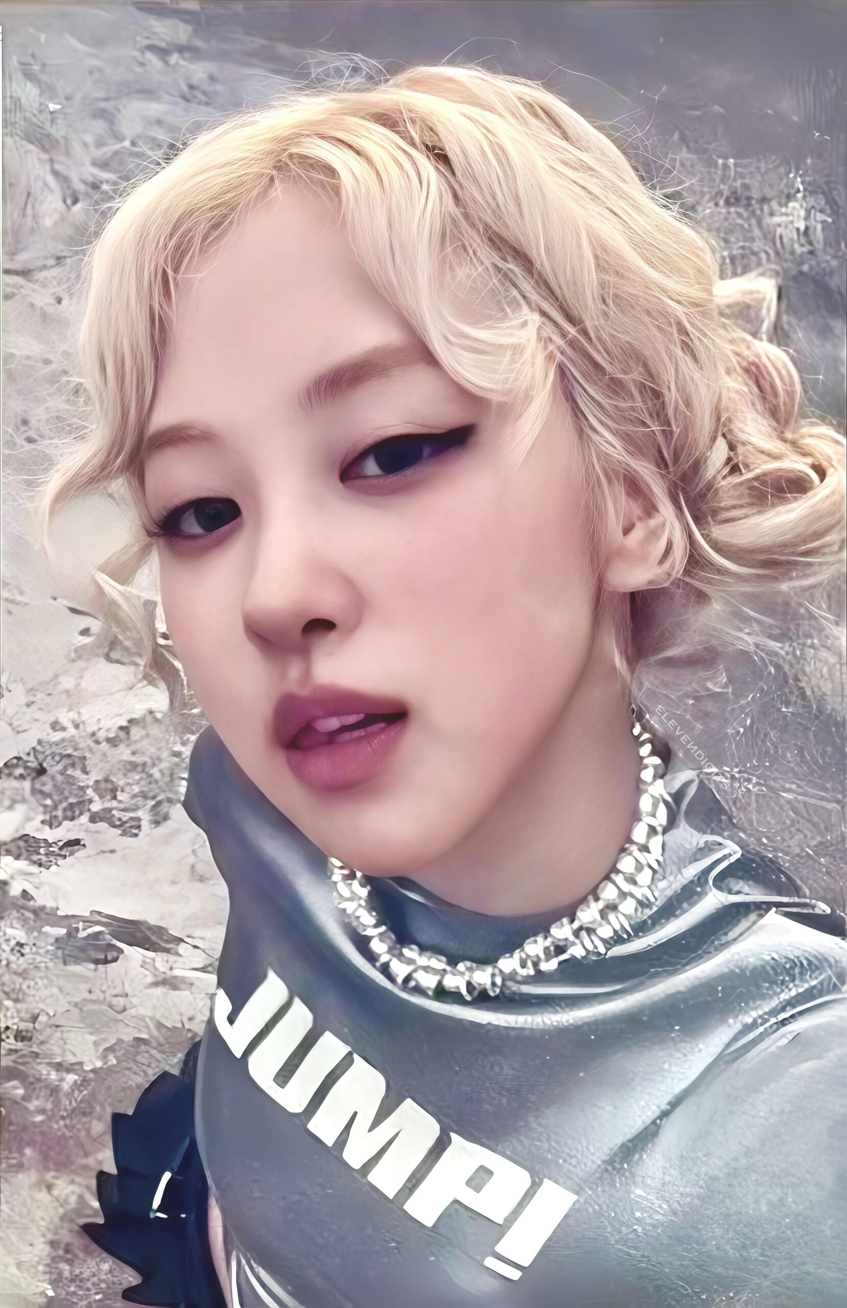 ROSÉ - ‘뛰어(JUMP)’ MD Photocard