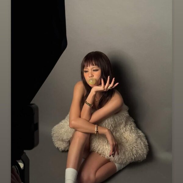 251020 Jisoo IG Story Update