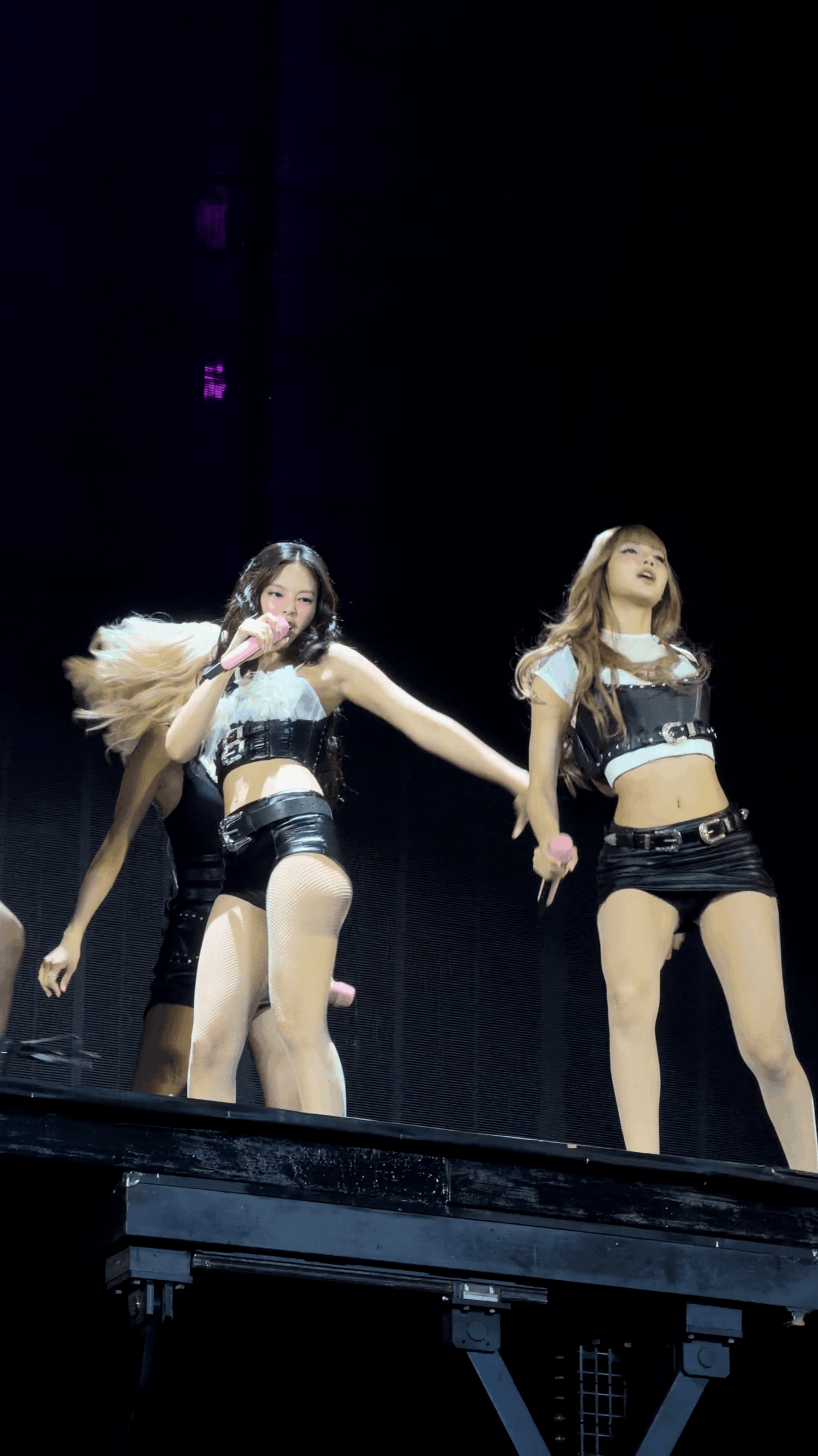 Jennie at 'Deadline' World Tour in Jakarta - 251102