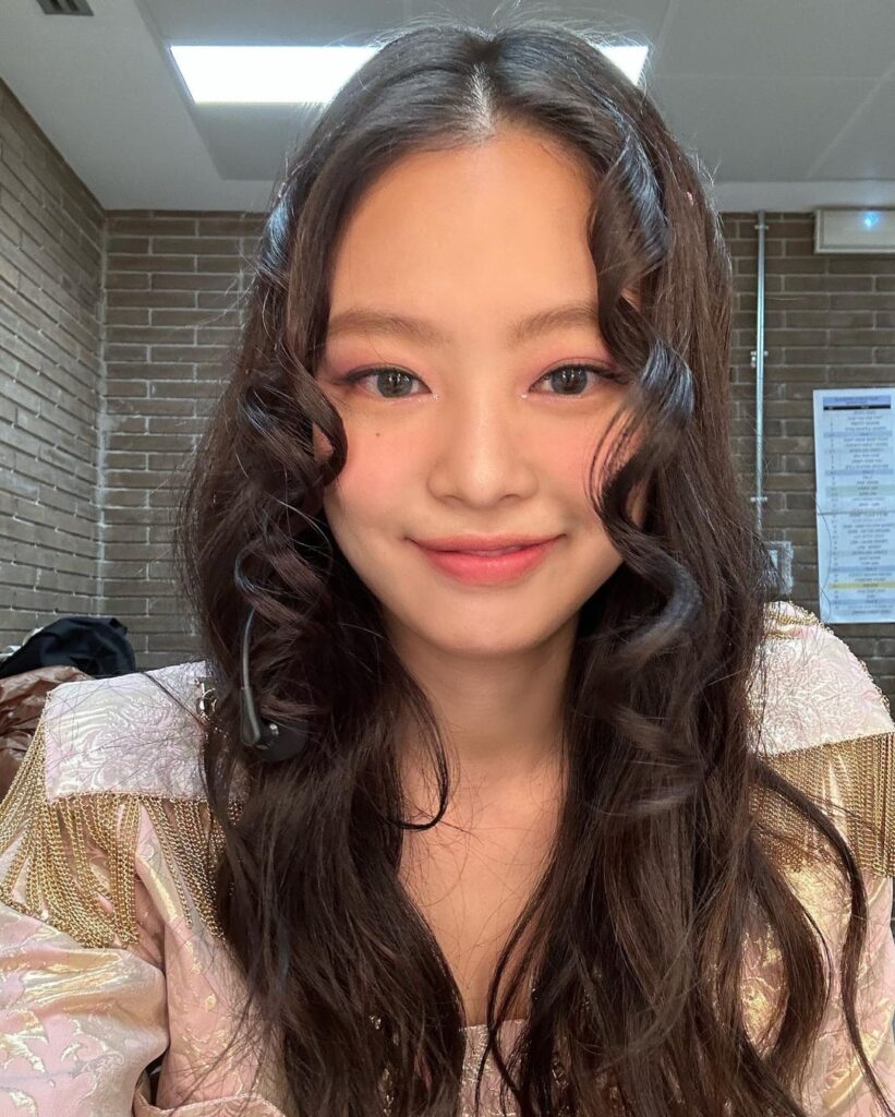 221209 Jennie Instagram Update