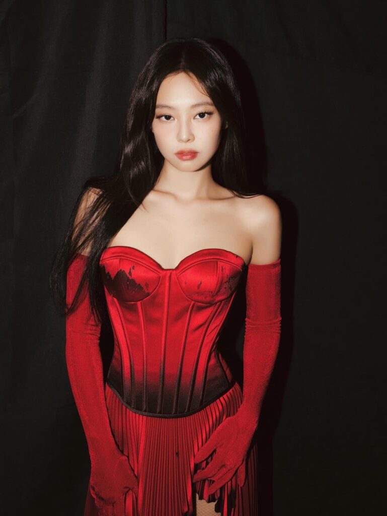 251128 sam__woolf IG Update w/ Jennie
