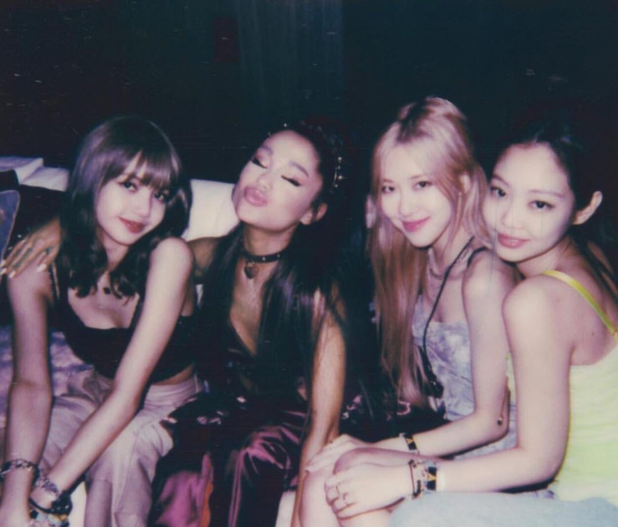 Who do you think is Ariana's favorite member of Blackpink?