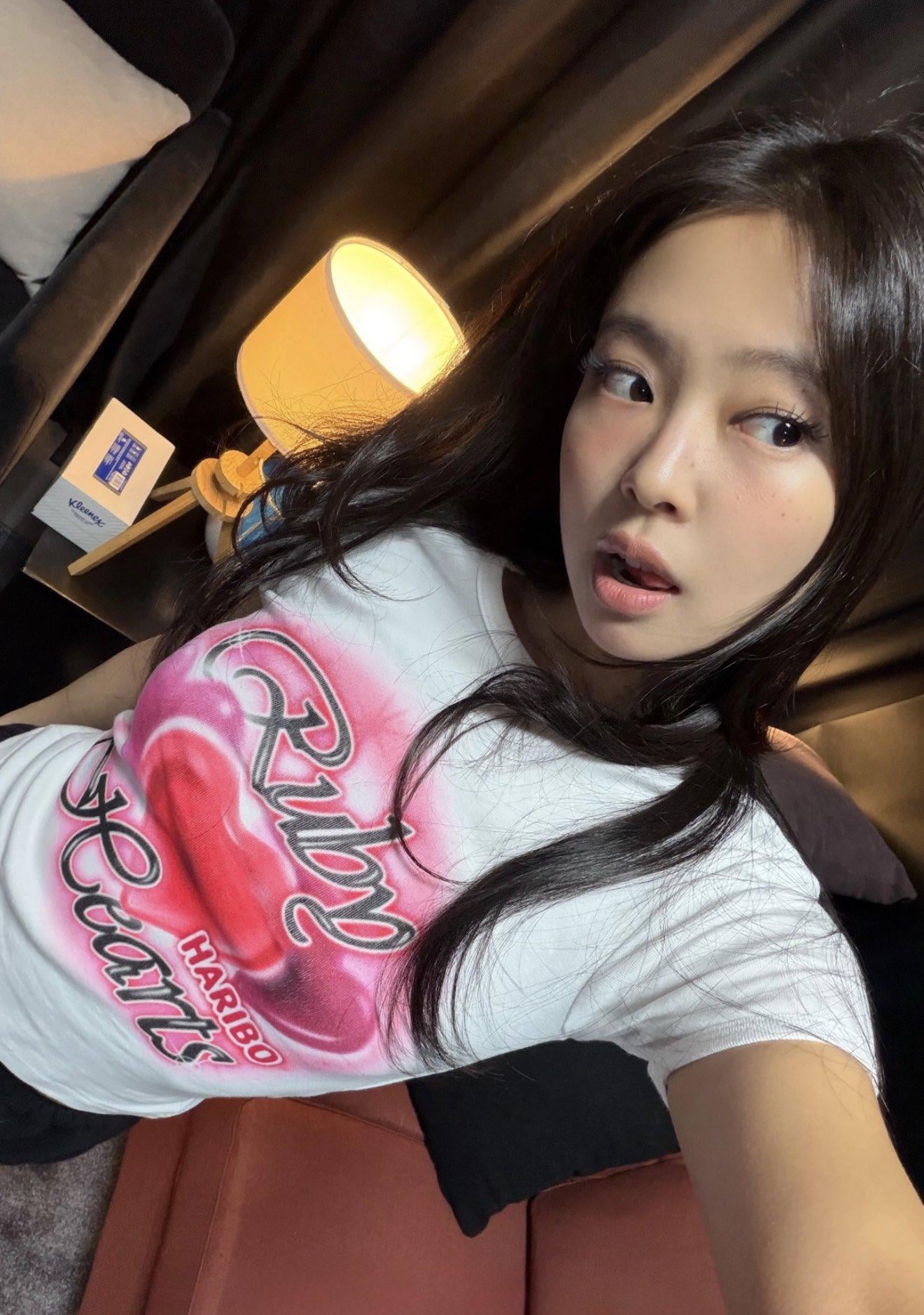 Jennie Instagram Story