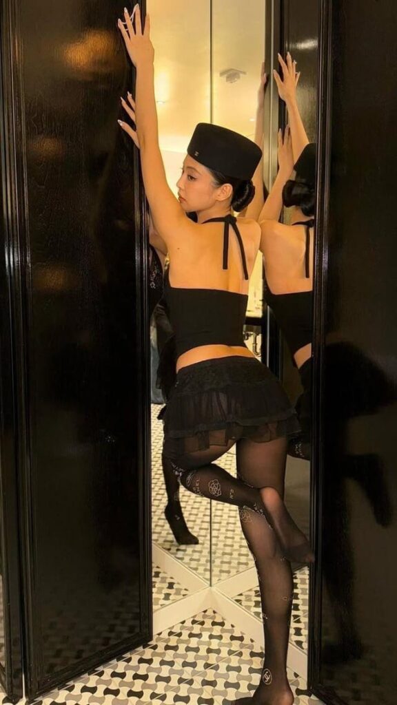 Jennie 😍