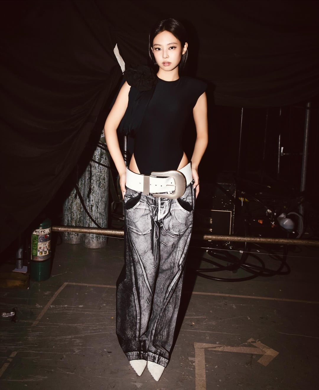 251126 sam__woolf IG Update w/ Jennie