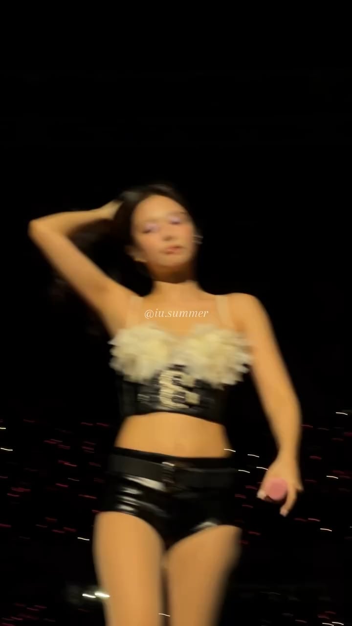 Jennie at 'Deadline' World Tour in Jakarta - 251104