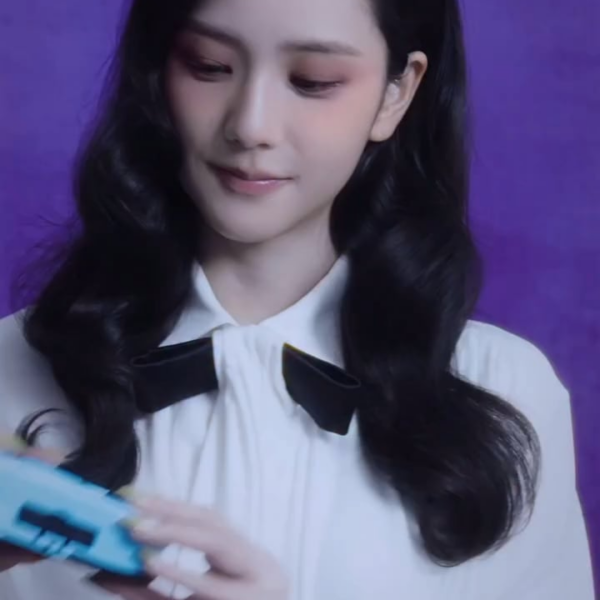 251124 Jisoo For ELLE Korea December 2025 Issue Behind The Scenes