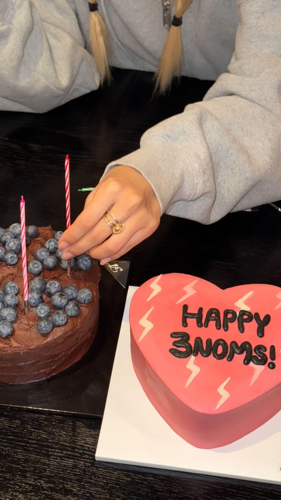 251127 Joan & Ashley IG Story Updates w/ ROSÉ