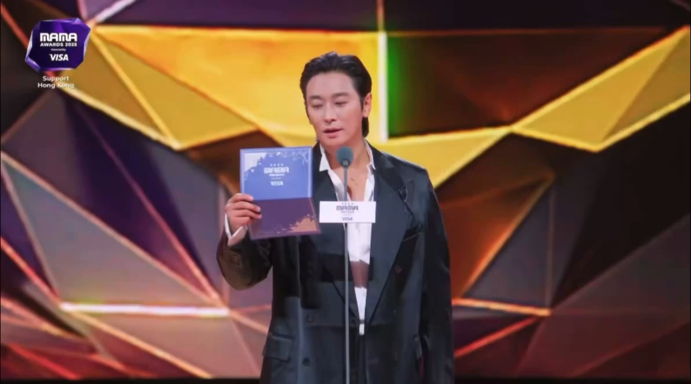 251128 ROSÉ & Bruno Mars - ‘APT.’ wins ‘VISA SONG OF THE YEAR’ @ 2025 MAMA Awards!