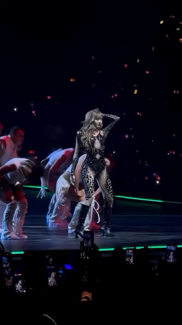 Lisa dominating the stage | DWT 2025