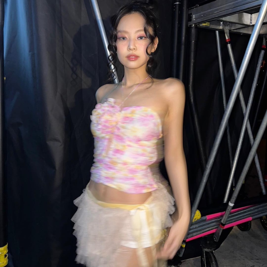 221209 Jennie Instagram Update