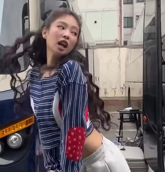 250712 Jennie TikTok