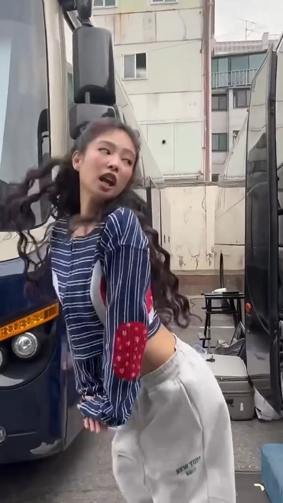 250712 Jennie TikTok