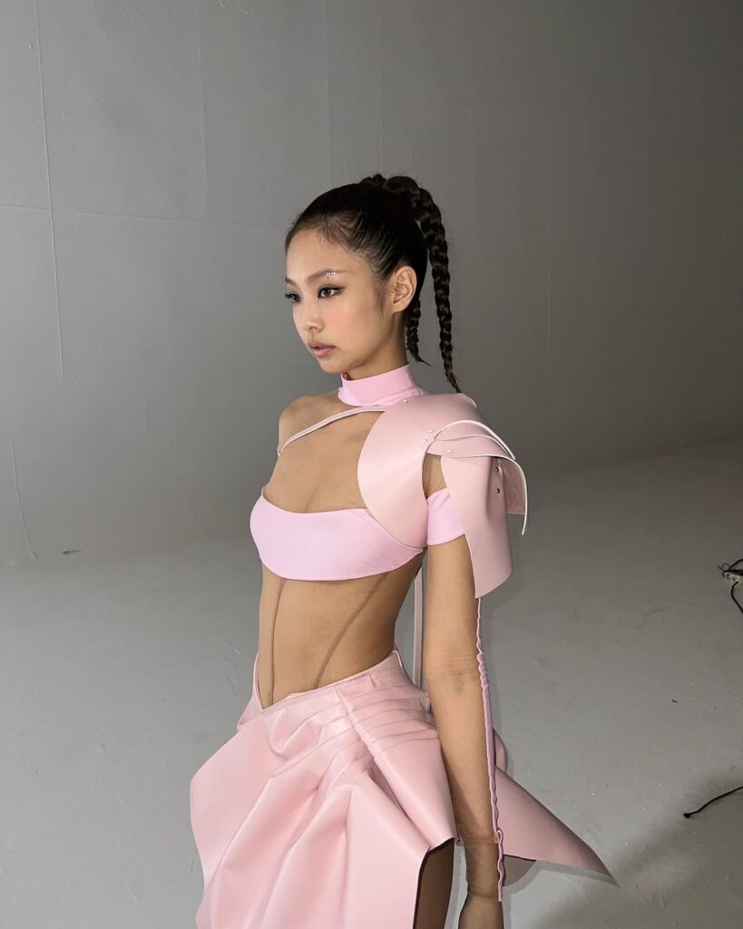 220917 Jennie Instagram Update