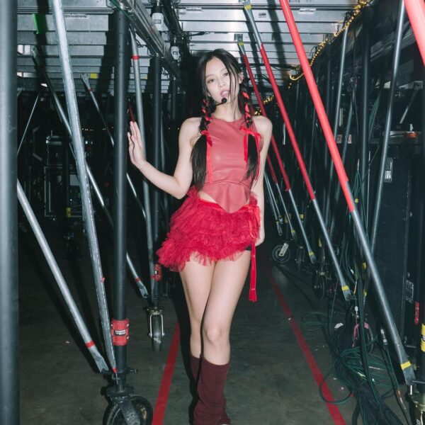 221110 Jennie Instagram Update