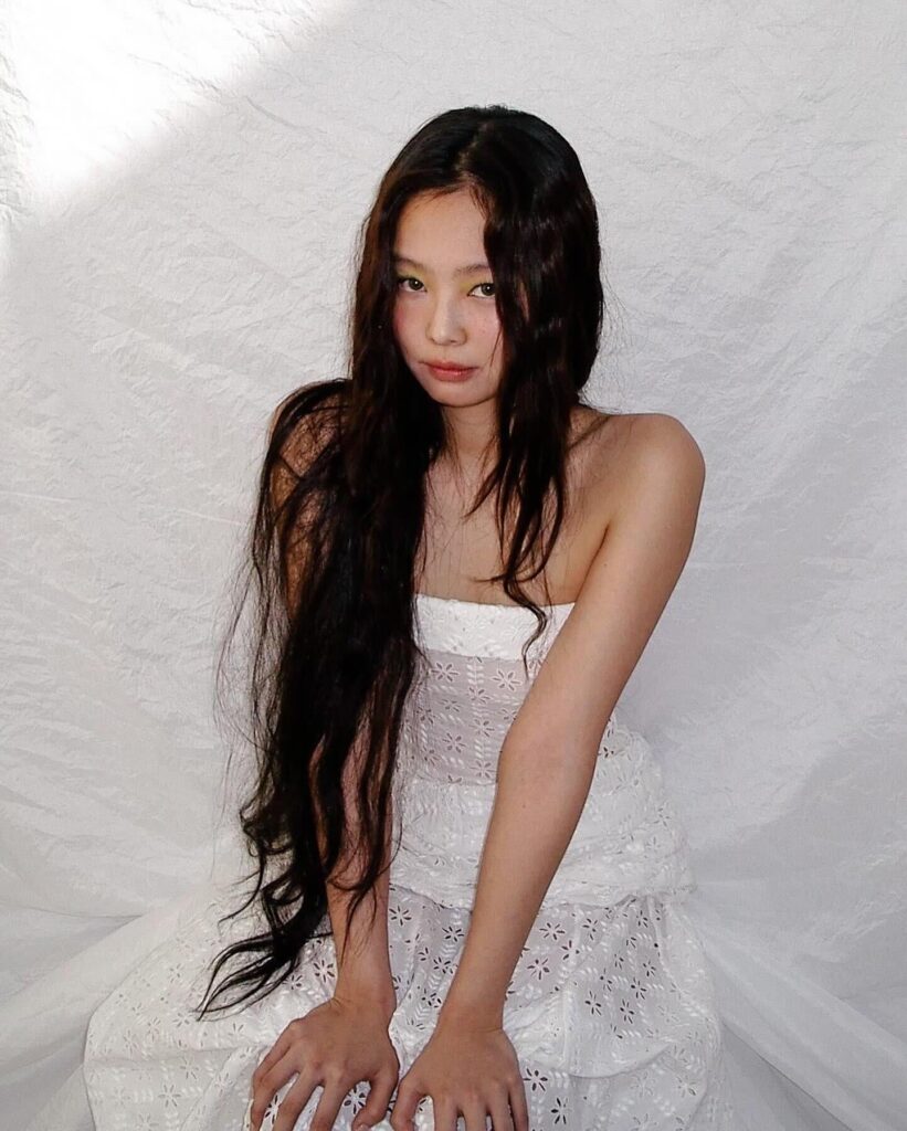 JENNIE