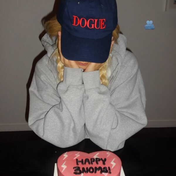 251127 Rosé IG Story Update