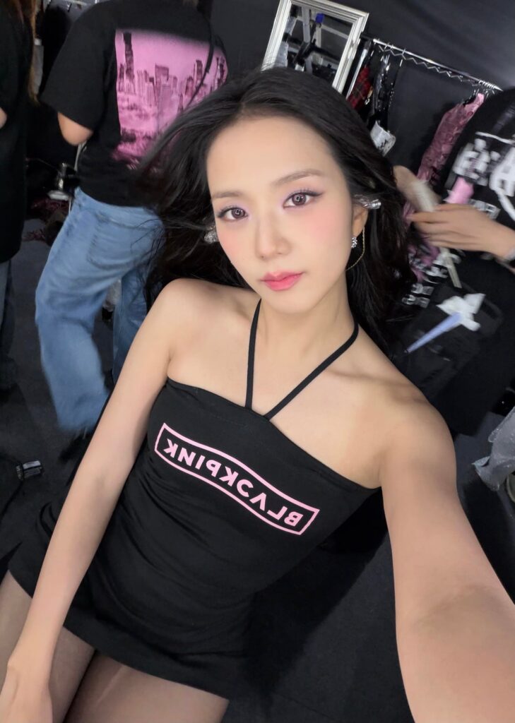 251030 Jisoo App Update