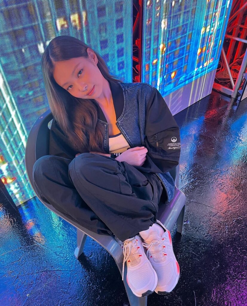 220916 Jennie Instagram Update