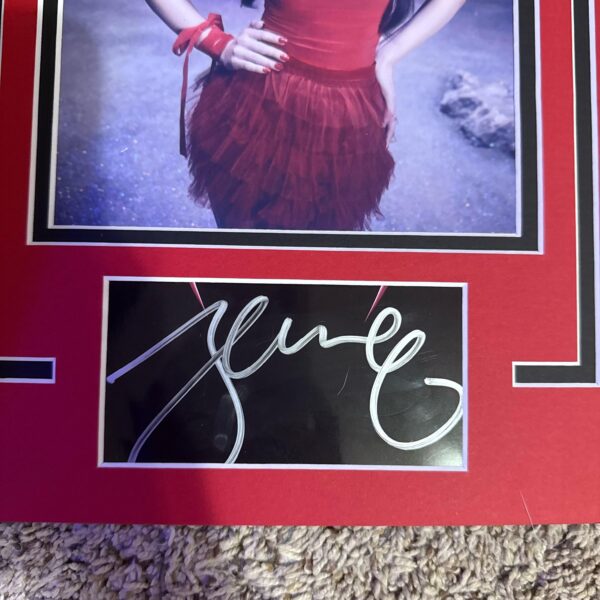 252211 25 hi is this real?