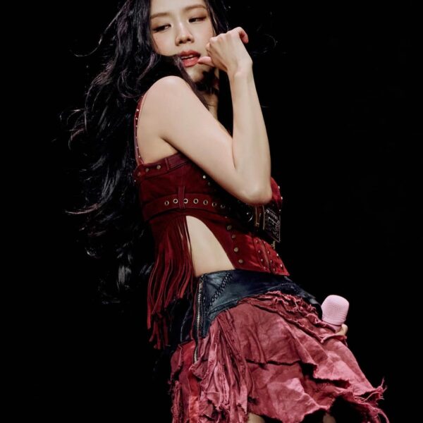 251127 Jisoo IG Update