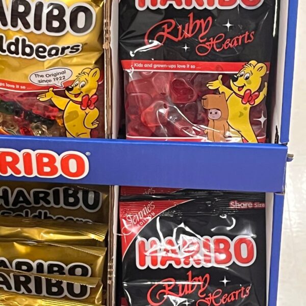 251122 Who wanna snack with Jennie?