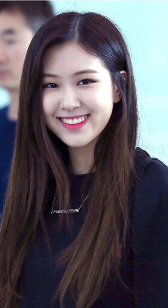 Rosé hair through the years