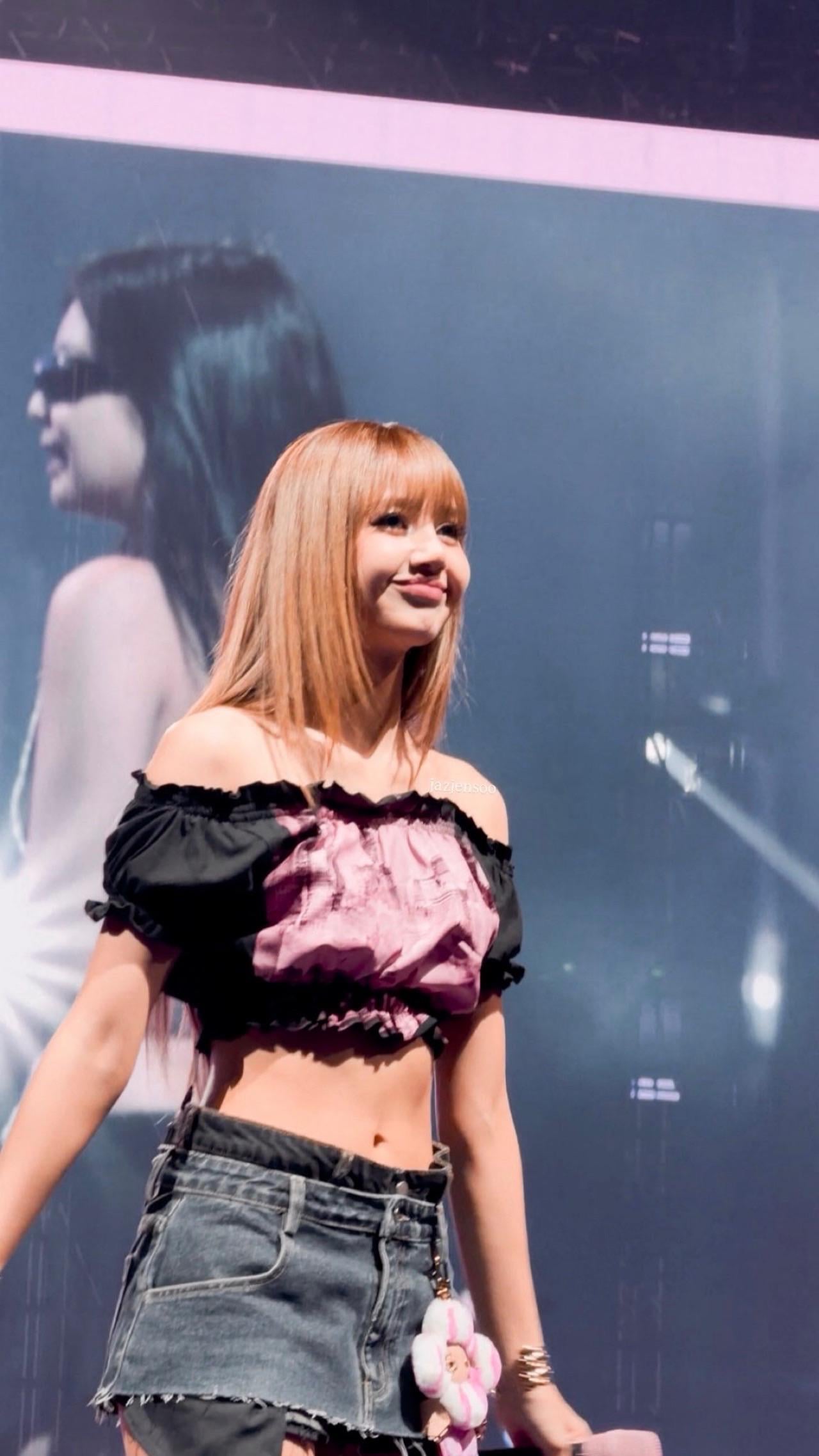 251122 Lisa
