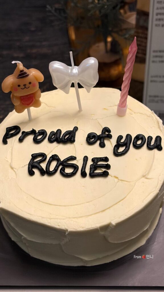 251121 Rosé IG Story Update