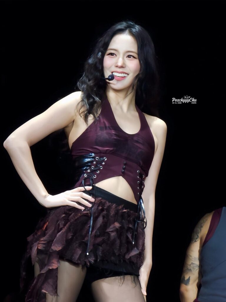 251128 Jisoo