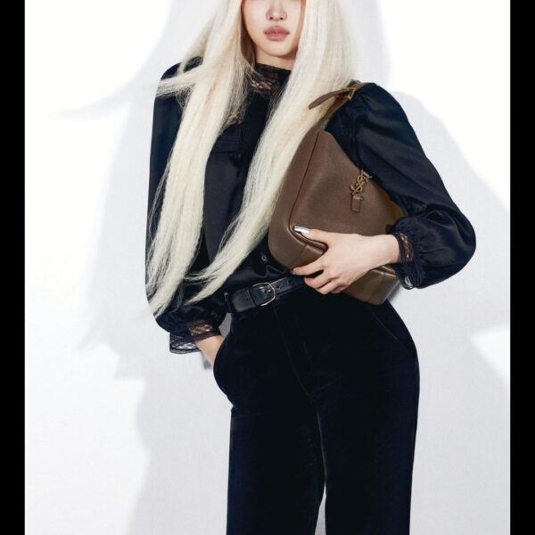 251101 Rosé IG Story Update