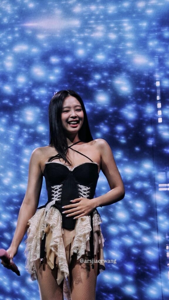 251123 Jennie