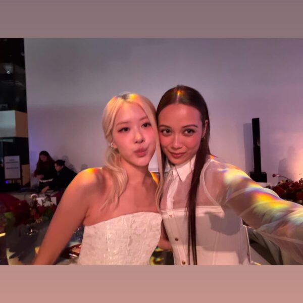 251207 laufey IG Story Update w/ ROSÉ