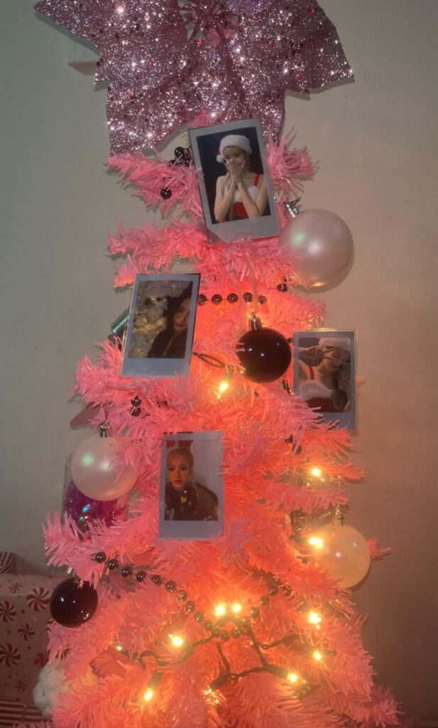 251224 blackpink Christmas tree