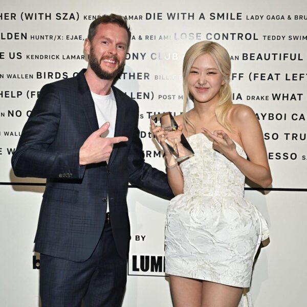 251206 Rosé w/ Cirkut @ Variety’s Hitmakers Event