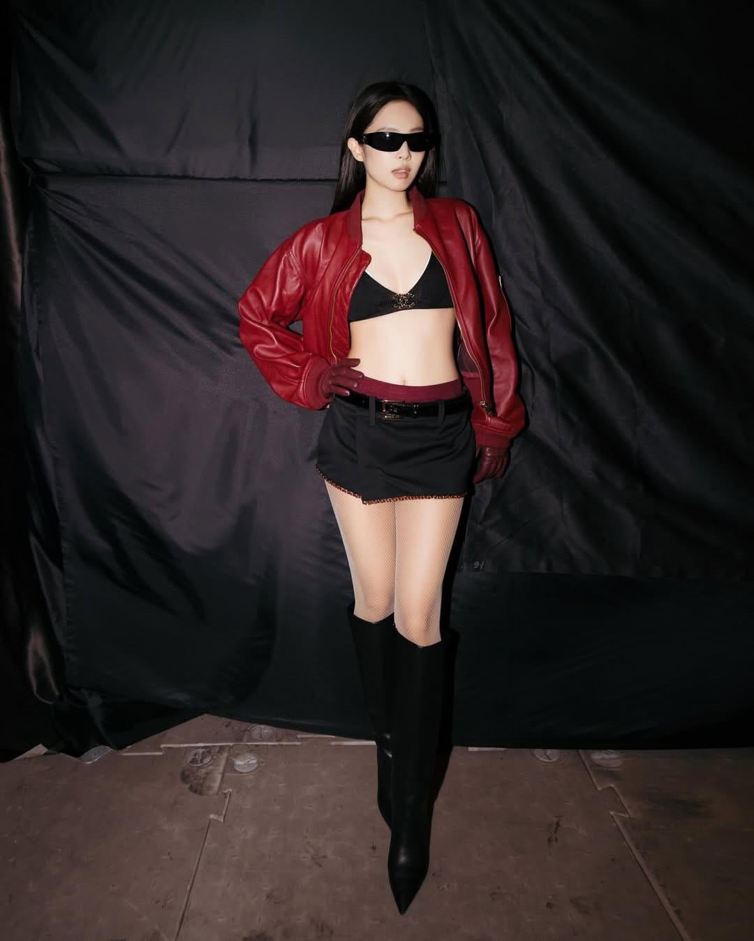 251201 voguesingapore IG Update w/ Jennie