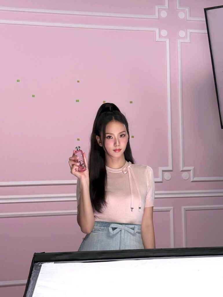 251223 Jisoo IG Update
