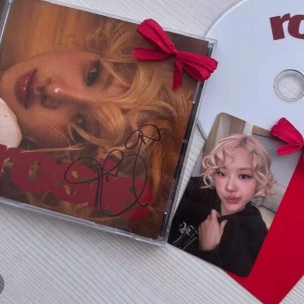 251206Happy birthday to this beautiful album!!!!