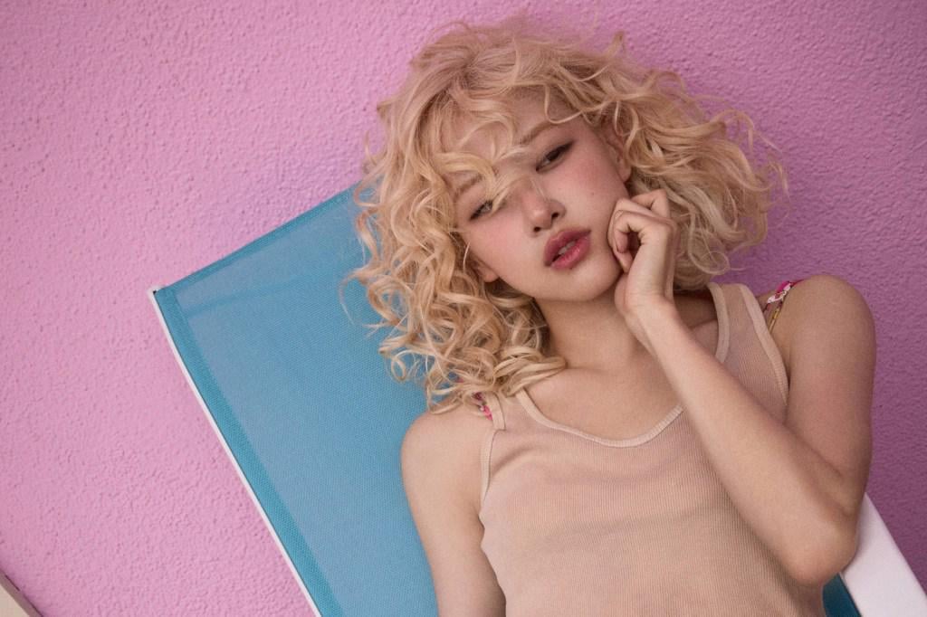 Rosé Signs With WME